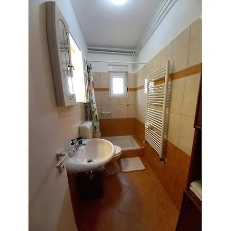 Kascuni A4 * Pula