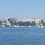 Vakantiehuis Kascuni A4 *