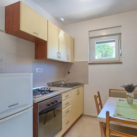 Ferienhaus Kascuni A4 *