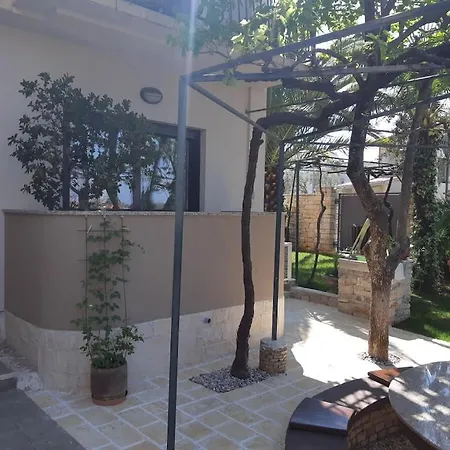 Kascuni A4 * Pula